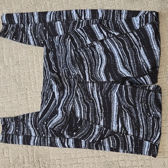 Adidas Climate Leggings - Picture 2 of 6